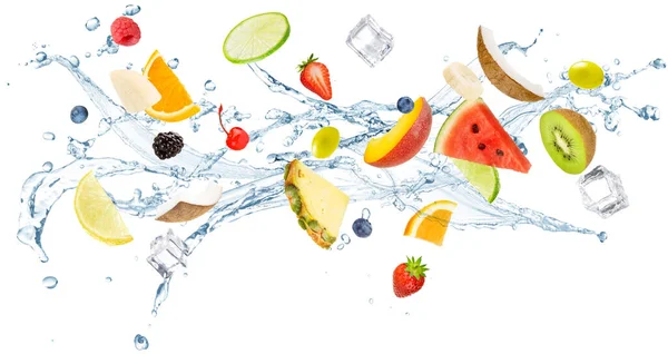 Frisches Obst Fliegt Spritzwasser Isoliert Auf Weißem Hintergrund — Stockfoto