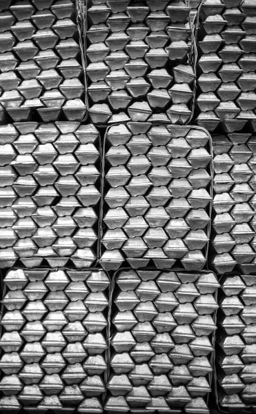 Ingots Alüminyum Ham Malzemeler. Demir-dışı.