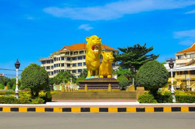 Sihanoukville, Kamboçya şehirde aslan heykeli.
