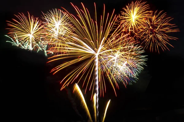 Feuerwerk Schwarzen Himmel — Stockfoto