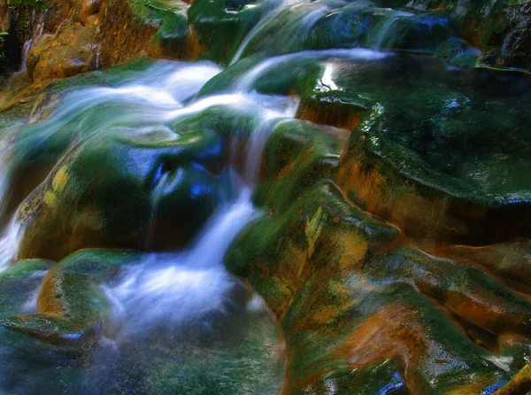 Krabi Hot Springs Com Queda Água Quente — Fotografia de Stock