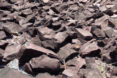 Kumtaşı siltstone Barajı İnşaatı Riprap için