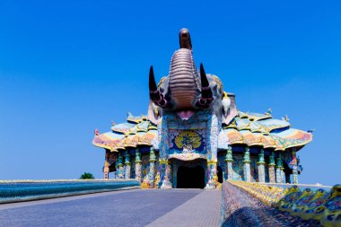 Wat banrai tapınak bulunan nakhon ratchasima İl Tayland: Erawan fil tapınağında tanrıların manevi güçlerin, Tayland