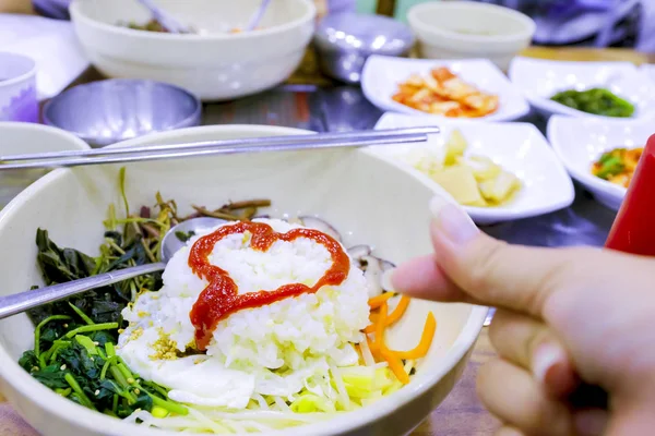 韩国菜 混合大米 Bibimbab 韩国菜传统 — 图库照片