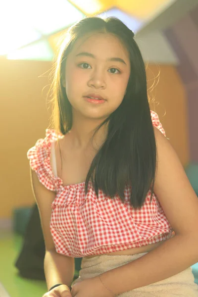 Portrait Young Asian Teenage Girl — Stock Photo, Image