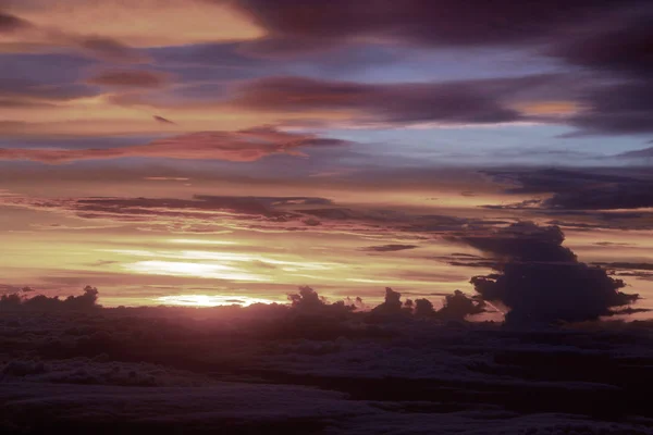 Сумерки Облака Небо Отражением Естественного Фона — стоковое фото
