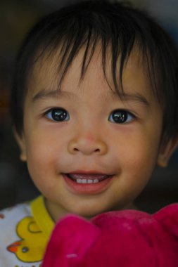 Genç çocuk çocuk portreleri yakın çekim