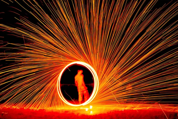 Ateşi Dans Denize Sıfır Tayland Doğu Kıyısında Plaj Üzerinde — Stok fotoğraf