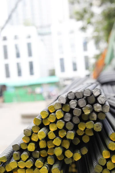 Steel Rebars for reinforced concrete. Close Up of Steel rebars. Geometric alignment of Rebars on construction site — Stock Image Steel Rebars Reinforced Concrete Close Steel Rebars Geometric Alignment Rebars Stock Photo
