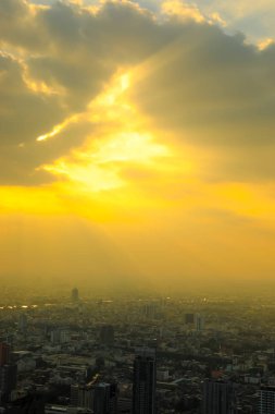 güneş ışığı Ray bir öğleden sonra Tayland Bangkok şehir.