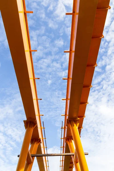 Gantry Crane Gökyüzü Üzerinde Kapat — Stok fotoğraf