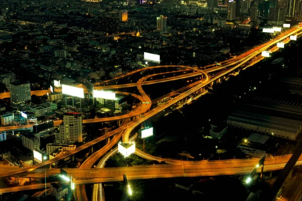 Città Nella Notte Con Modo Espresso Cartello Bangkok Thailandia — Foto Stock