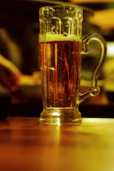 Beer Glass Hand — Stock Photo, Image