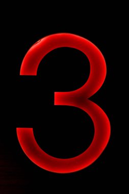 Üç numaralı ışık neon duvar