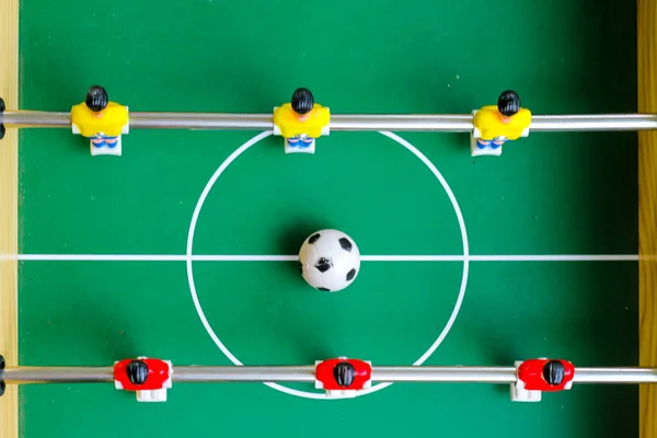 Voetbal Tafelvoetbal Tafel Voetbalspel Voetbal Tafel Met Rode Gele Players — Stockfoto