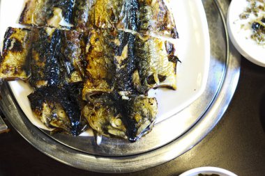 Kore yemeği, balık Korece stil ızgara uskumru