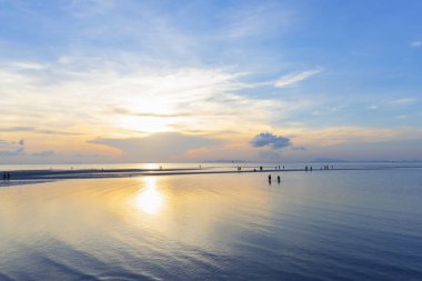 Sunset plajında Nathon, Koh Samui, Tayland .