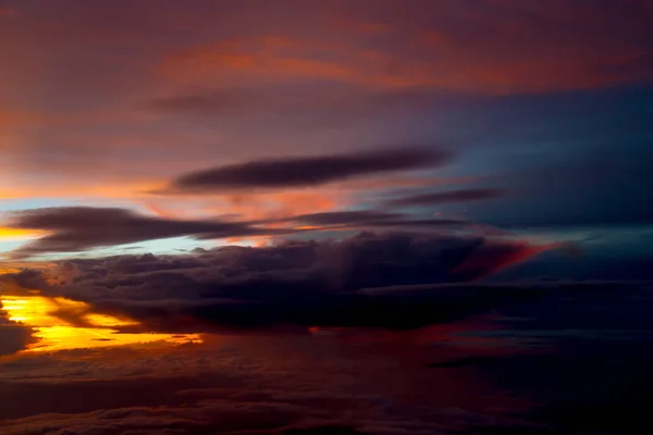 Twilight Cloud Hemel Achtergrond Kleurrijke Dramatische Hemel Met Cloud Bij — Stockfoto