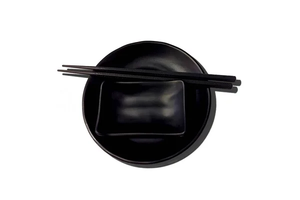 白い背景の空のボウル寿司箸と醤油ボウル箸のトップ ビュー — ストック写真