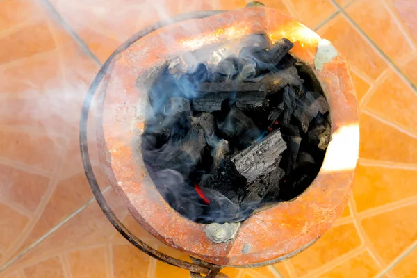 Charbon Bois Fumée Dans Les Poêles — Photo