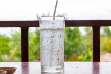 su lekeleri bir tablo ile