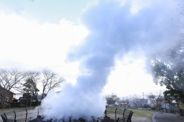 Bulunan Beppu, Oita, Kyushu, Japonya yerden dışarı-in sıcak buhar