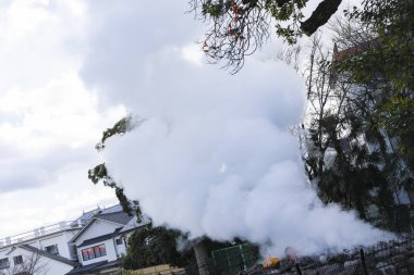 Bulunan Beppu, Oita, Kyushu, Japonya yerden dışarı-in sıcak buhar