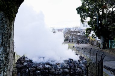 Bulunan Beppu, Oita, Kyushu, Japonya yerden dışarı-in sıcak buhar