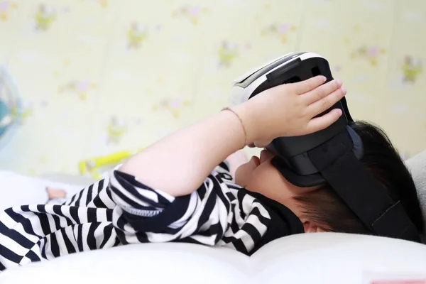 Niño Con Gafas Realidad Virtual — Foto de Stock