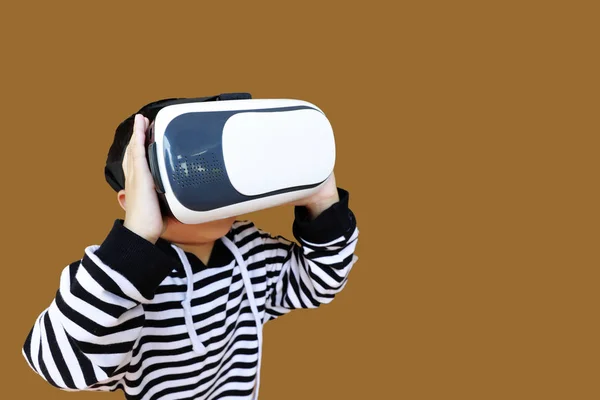 Young Boy Virtual Reality Glasses — Stockfoto