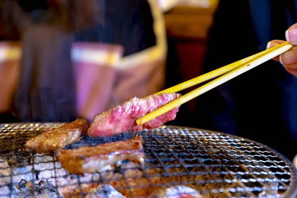 Японское Мясо Гриле Углем Плите — стоковое фото