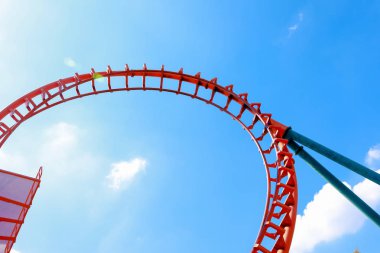 Eğlence Parkı roller coaster raylı
