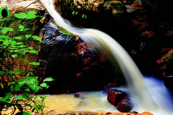 Samui cachoeira: tan rua cachoeira em koh samui, surat thani pro — Fotografia de Stock