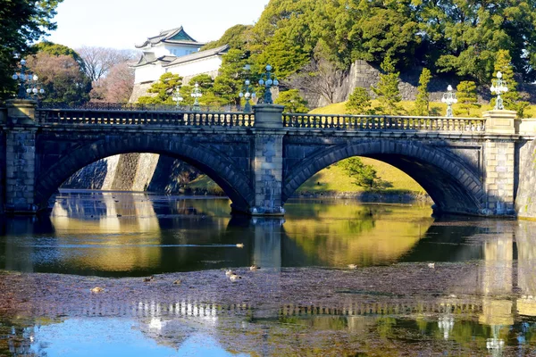 Nijubashi Bridge is a bridge that connects the Imperial Palace , — Stock Photo, Image