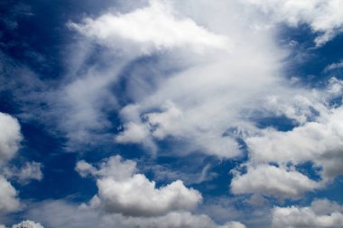 güzel bulut ve gökyüzü