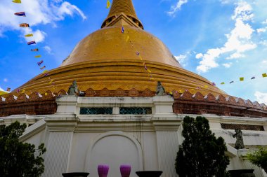Phra Pathom Chedi, Tayland'ın Nakhon Pathom eyaletinde yer almaktadır..