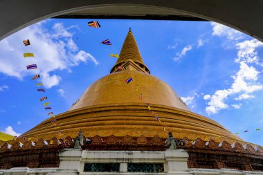 Phra Pathom Chedi, Tayland'ın Nakhon Pathom eyaletinde yer almaktadır..