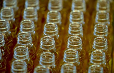 plastik şişe ve şişe boyun, seçilen odak