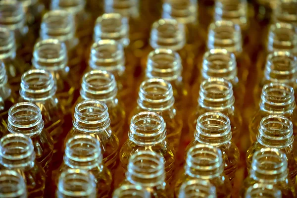 Plastikflaschen Und Flaschenhals Ausgewählter Schwerpunkt — Stockfoto