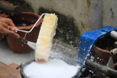 Boya dan sonra boya silindirinin temizlenmesi