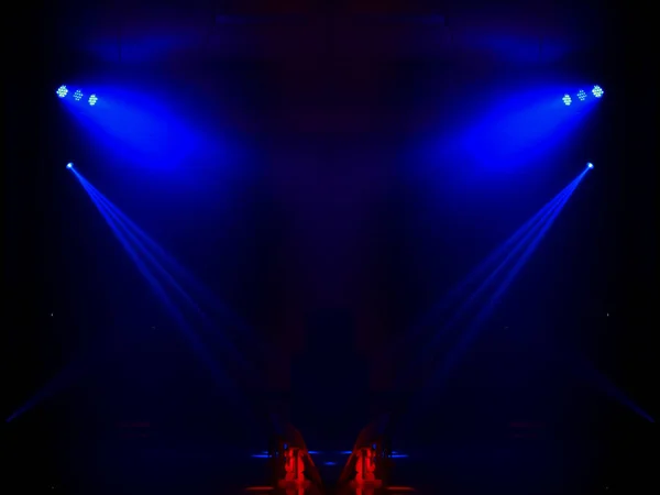 Luz de fondo, luces de escenario —  Fotos de Stock