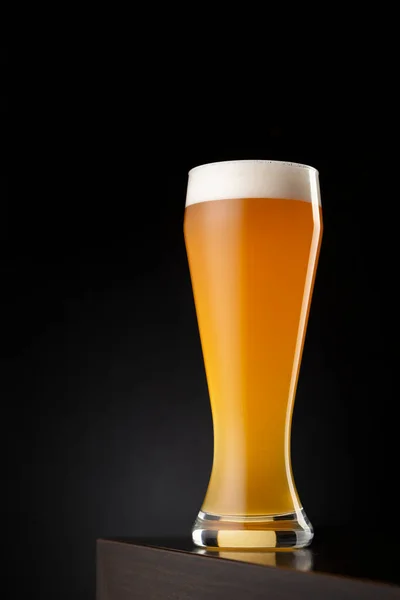 Copo Cerveja Trigo Fria Não Filtrada Balcão Bar — Fotografia de Stock