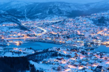 Harstad City Norveç küçük liman tw, havadan görünümü