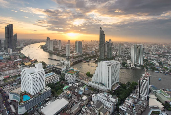 Vedere Pitorească Curbată Râului Chao Phraya Din Centrul Orașului Bangkok — Fotografie, imagine de stoc