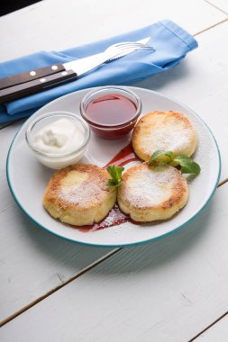 Börek veya hazırlanan ve Kahvaltı servisi için peynirli gözleme