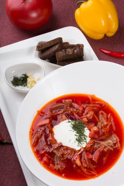 Zuppa Barbabietole Russe Ukranian Borscht Servita Con Crostini — Foto Stock
