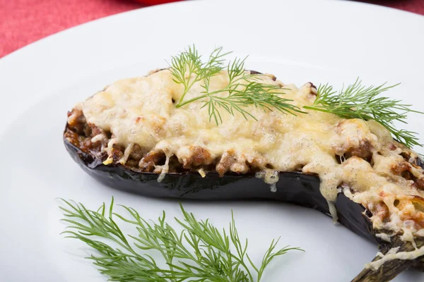 Parmesan peyniri ile fırında patlıcan — Stok fotoğraf