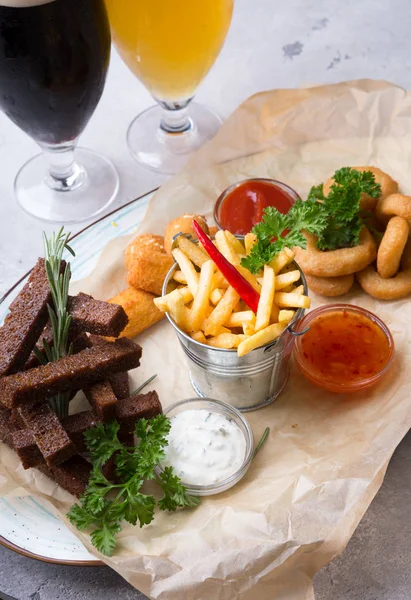 Farklı bira aperatifler bir tabaktabaktabaktabak tabaktabak tabak tabak tabak tabak tabak tabak tabak tabak tabak tabak tabak tabak tabak tabak