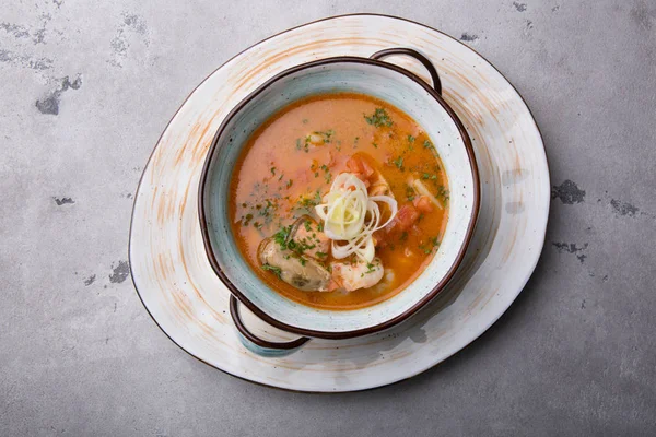 Taze portakal somon çorbası