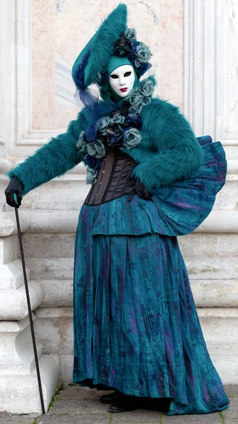 Reveller Dans Masque Elaboré Traditionnel Costume Carnaval Annuel Venise Carnevale — Photo